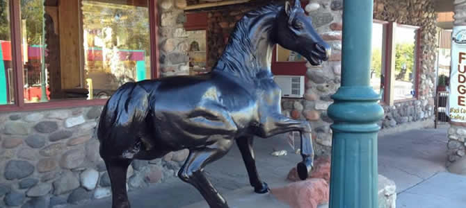Iron Horse Inn Cottonwood